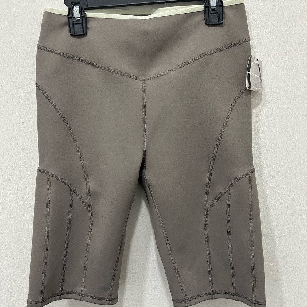 Free People Biker Shorts Size S Smokey Quartz Step Up Yoga NWT $78 MSRP
